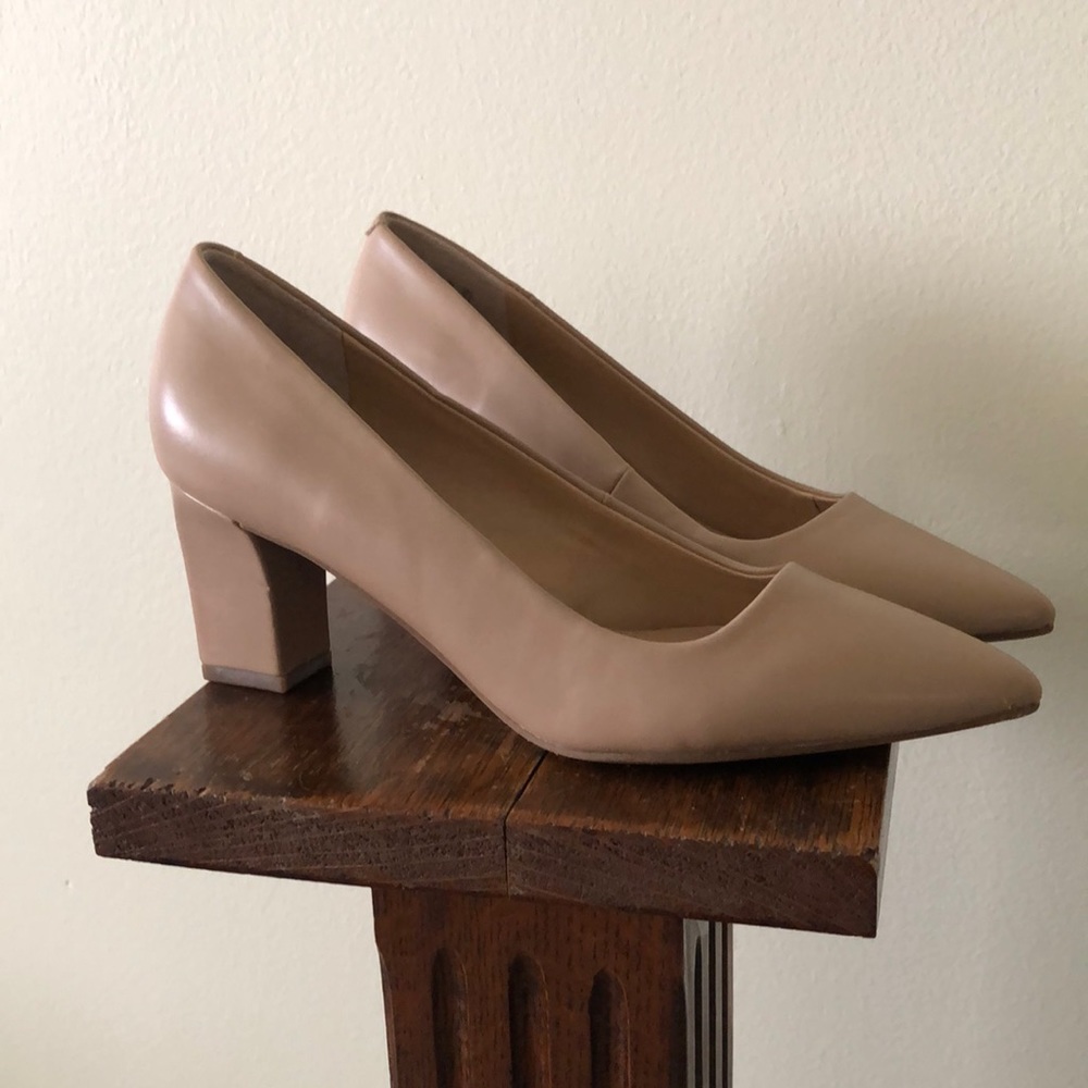 Nude Franco Sarto Heels. Never worn. Size 7.
